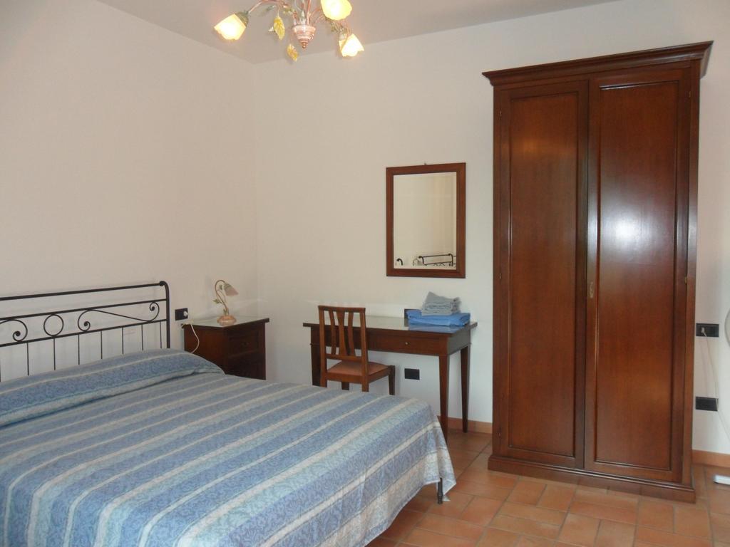 Agriturismo Poponi Villa Todi Room photo